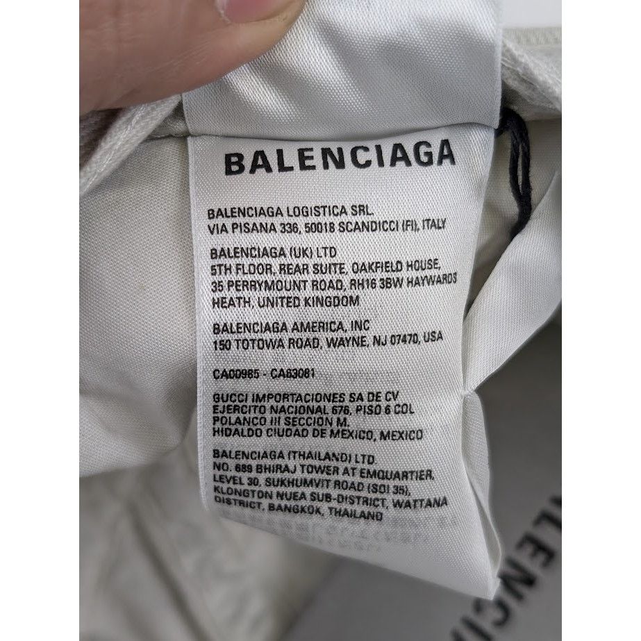 Balenciaga o1rshd1 Size: S / Logo Hat/Cap in White Size ONE SIZE - 23 Thumbnail