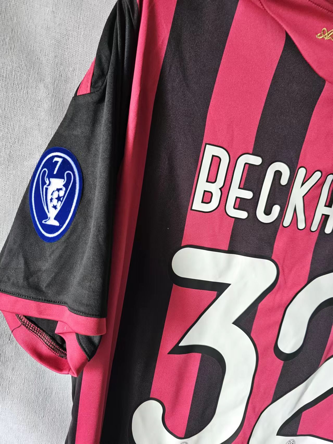 Other 08 09 AC Milan #23 David Beckham Jersey Home Size US L / EU 52-54 / 3 - 4 Thumbnail