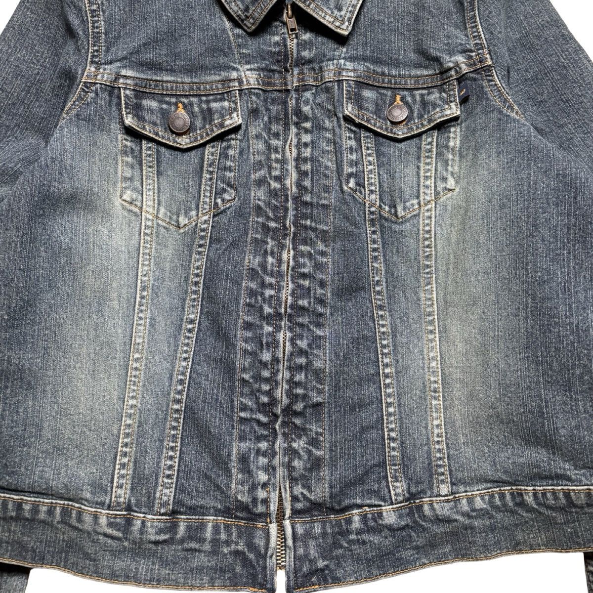 Abercrombie & Fitch Y2K Abercrombie & Fitch Light Wash Zip Front Denim Jacket M Size M / US 6-8 / IT 42-44 - 2 Thumbnail