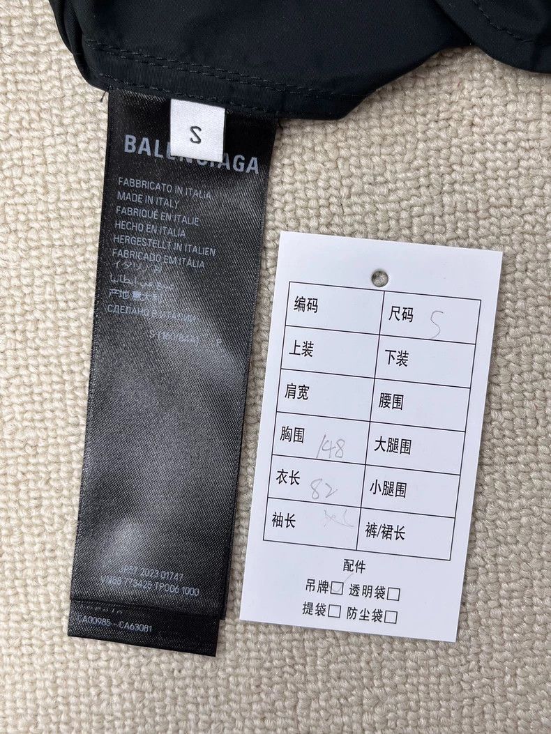 Balenciaga Balenciaga Logo Printed Crew Neck Button Down Long Sleeve Size US S / EU 44-46 / 1 - 5 Thumbnail
