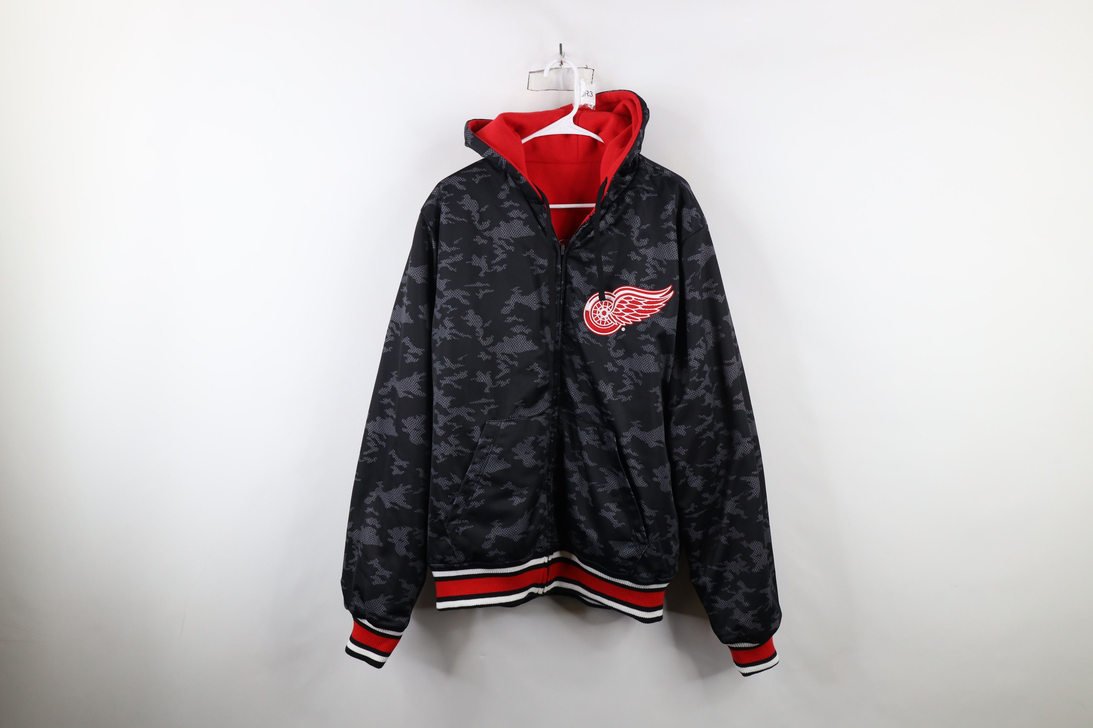 Vintage Vintage NHL Reversible Camouflage Detroit Red Wings Hoodie Size US XL / EU 56 / 4 - 1 Thumbnail