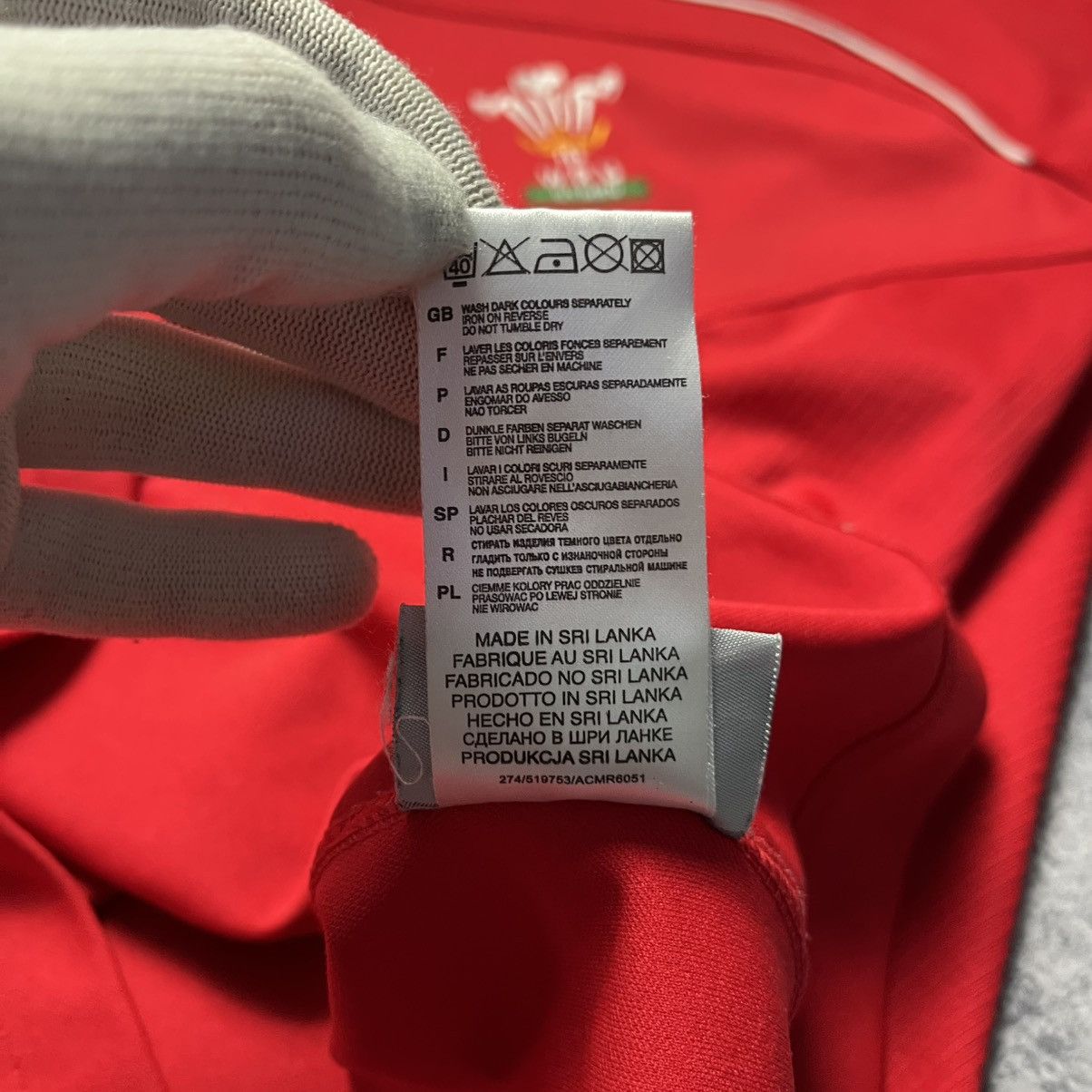 Reebok Vintage Reebok Wales Rugby Union WRU Jersey England League Size US S / EU 44-46 / 1 - 14 Thumbnail