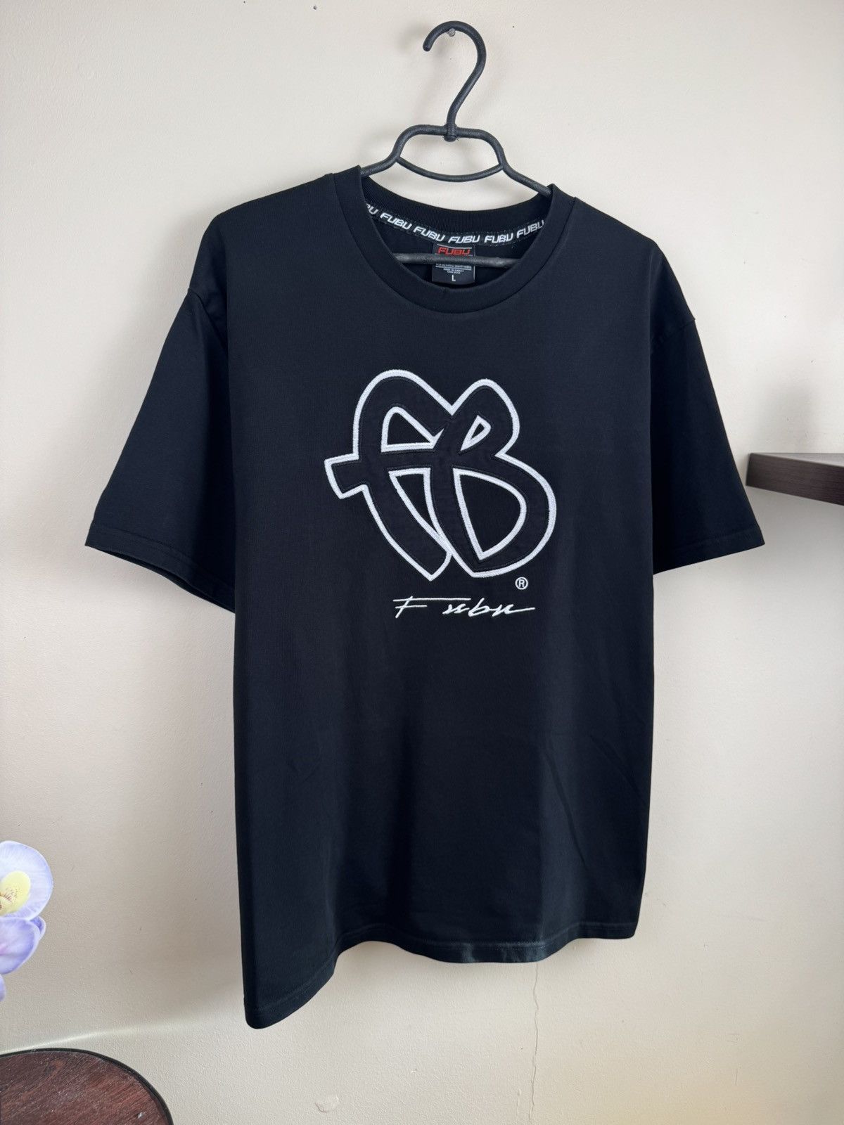 Fubu Vintage Fubu T-Shirt Big Logo Rap USA Hop Hop Y2K L Size US L / EU 52-54 / 3 - 11 Thumbnail