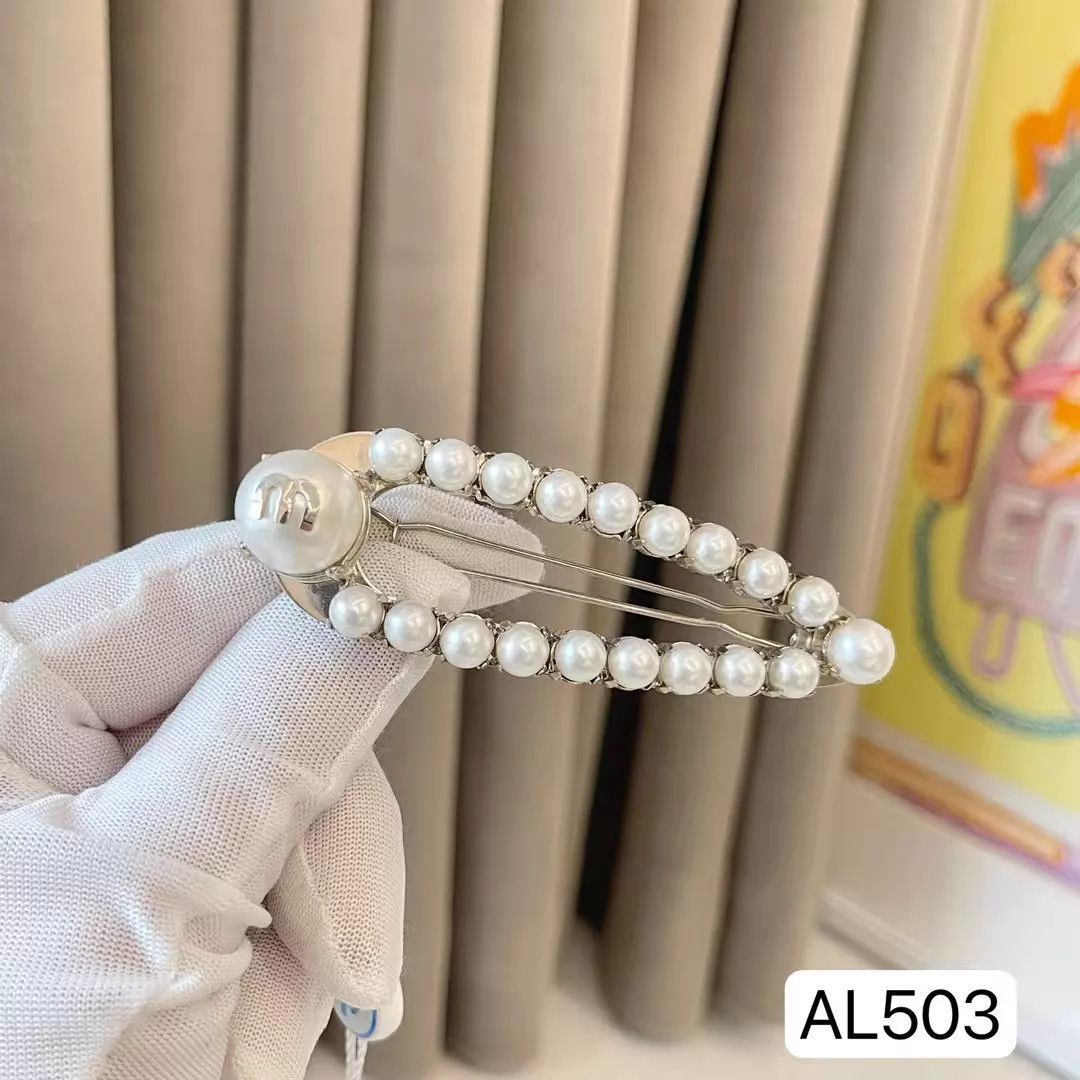 Miu Miu MIU MIU Pearl Hair Clip 99 New AL503 Size ONE SIZE - 6 Thumbnail