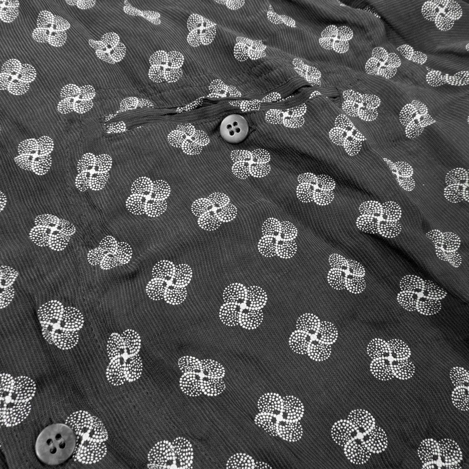 Christian Dior Monsieur CHRISTIAN DIOR MONSIEUR FLOWER MONOGRAM LONG SLEEVE SHIRT Size US L / EU 52-54 / 3 - 7 Thumbnail