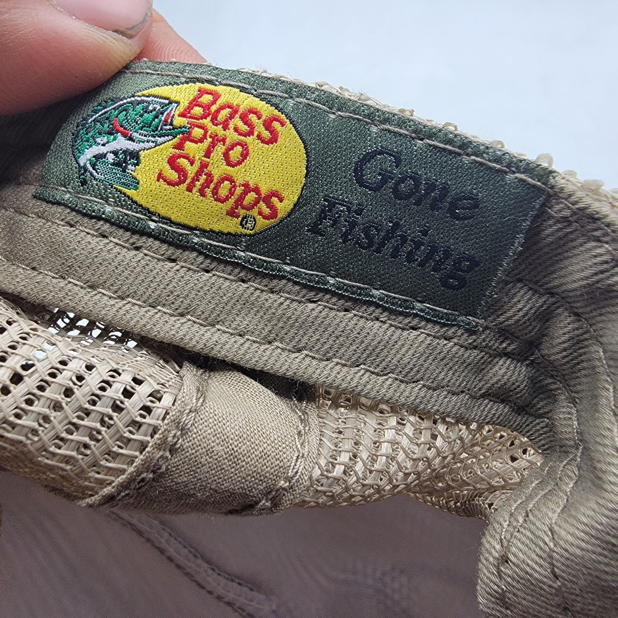 Bass Pro Shops Bass Pro Shops Cabelas Adults Tan Trucker Hat Fishing Hiking Size ONE SIZE - 5 Thumbnail