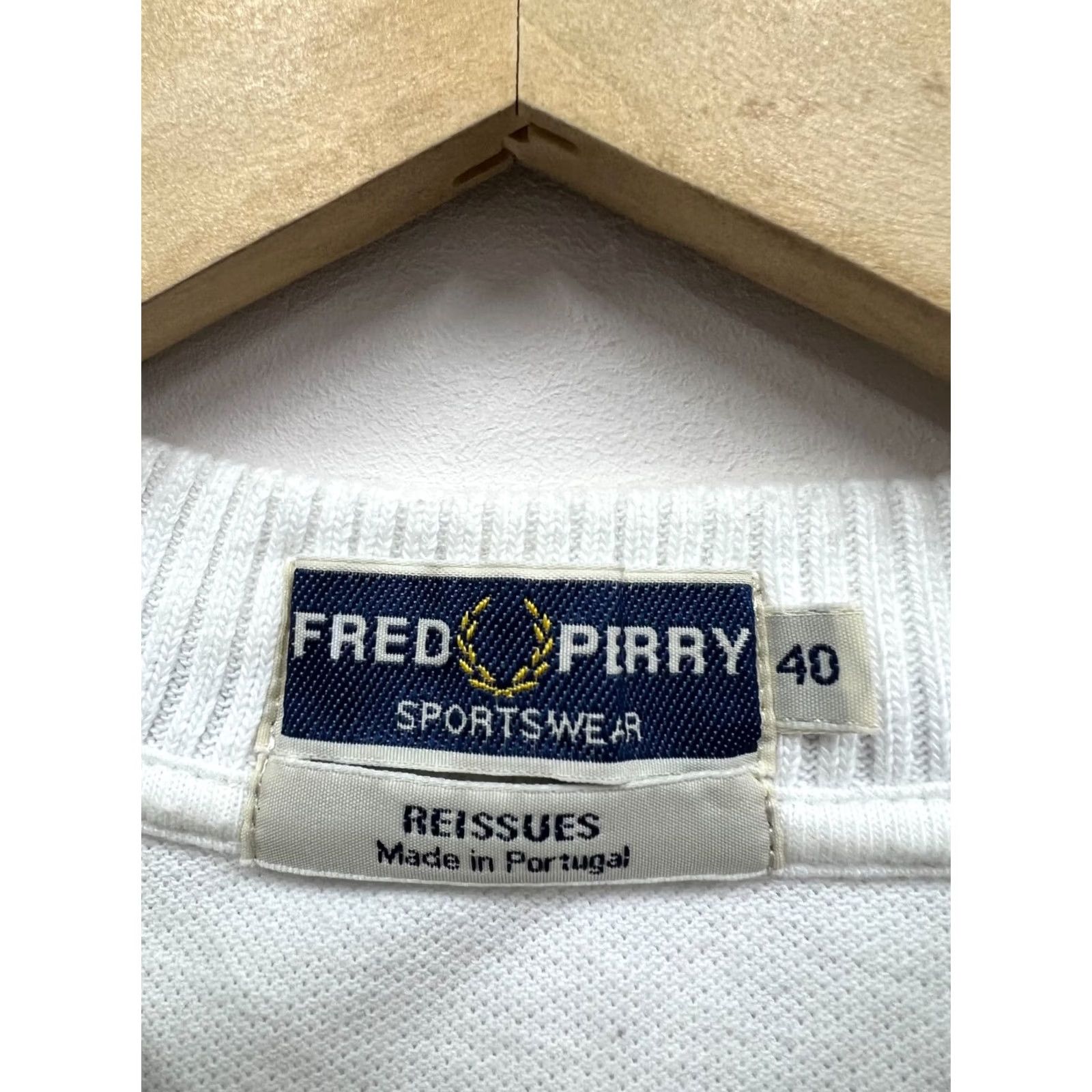 Fred Perry Fred Perry Shirt Mens S White Cotton Logo Crew Neck 40s Casual Short Sleeve Size US S / EU 44-46 / 1 - 4 Thumbnail