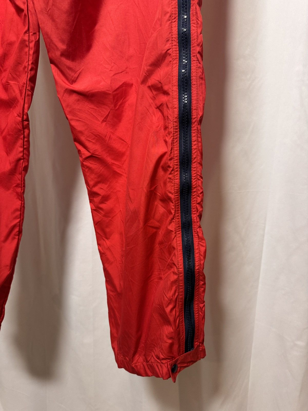 Patagonia Vtg 80s Patagonia Nylon Baggies Track Pants XL Japan Red Zip Size US 40 / EU 56 - 2 Thumbnail
