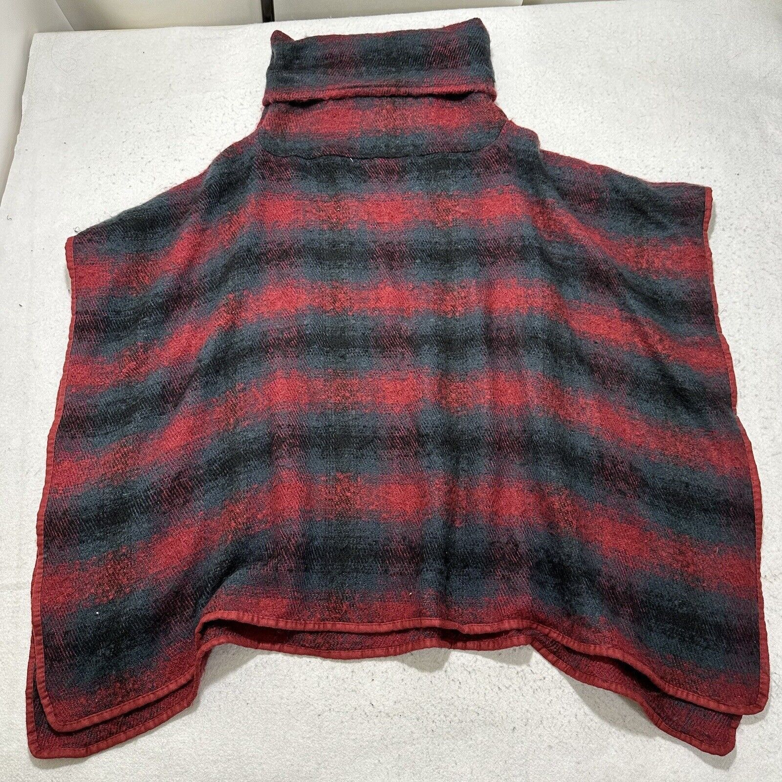 Other BCBGeneration One Size Poncho Sweater Turtleneck Red =Tunic Size ONE SIZE - 8 Thumbnail