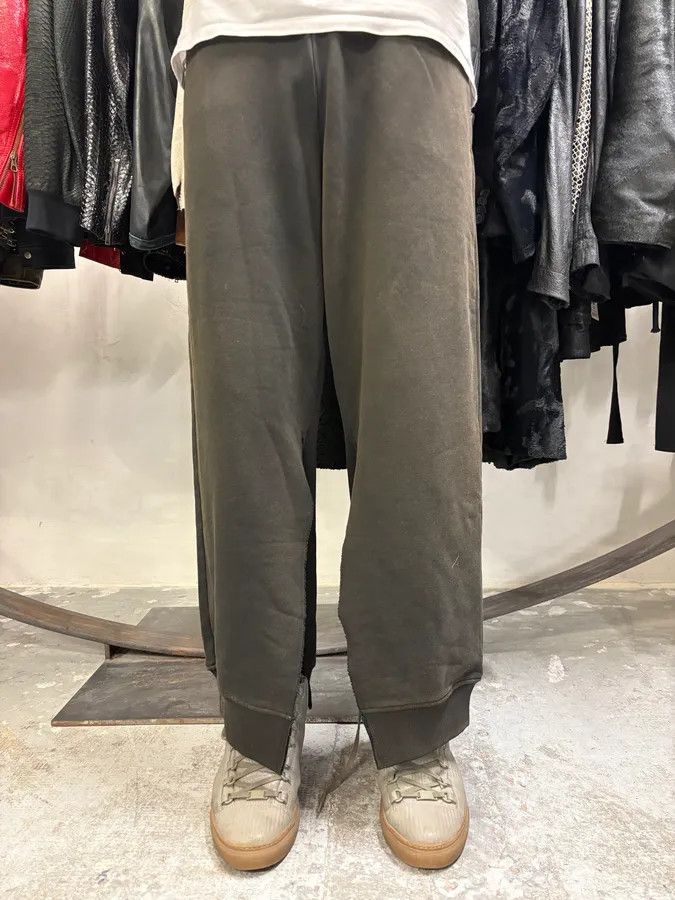 Maison Margiela Maison Margiela MM6 Black Faded Jogger Suitpants Size US 39 - 4 Thumbnail