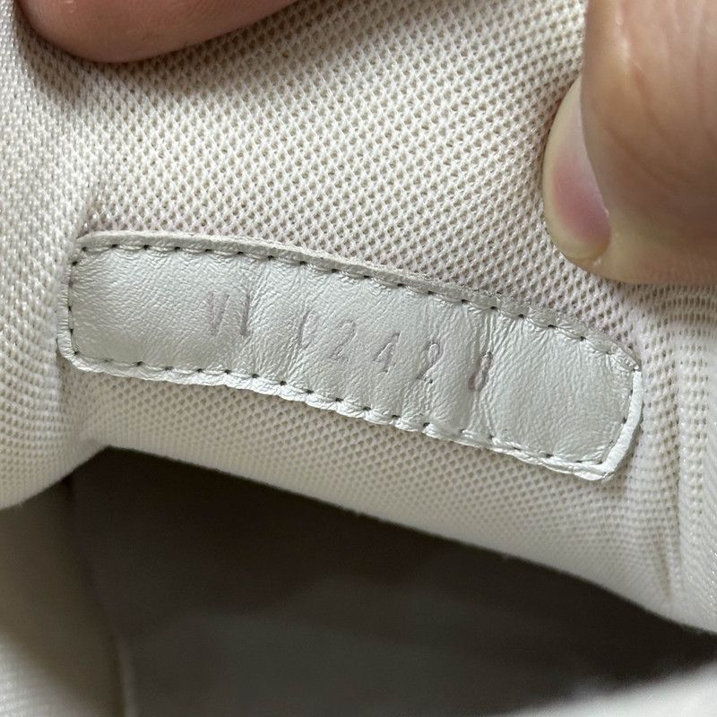 Louis Vuitton Louis Vuitton Casual White Sneakers - Size US 8.5 / EU 41-42 - 5 Thumbnail