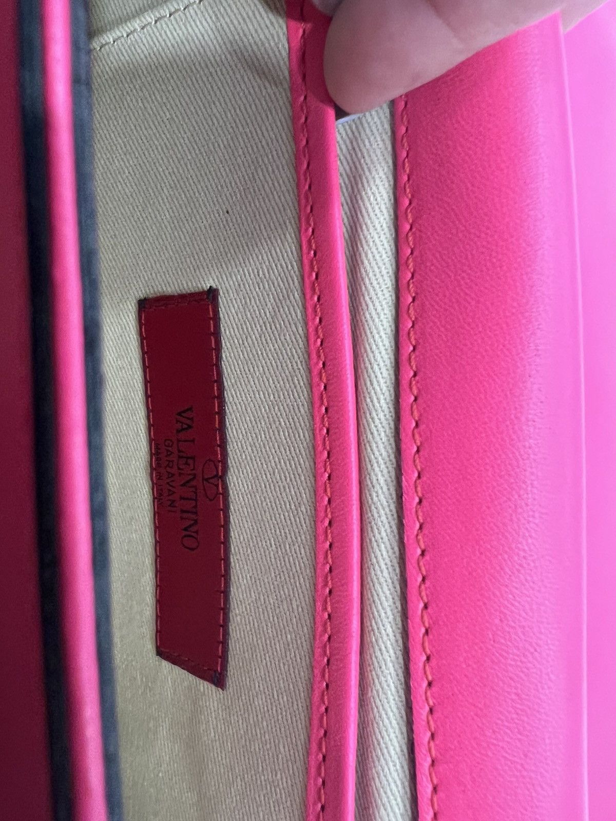 Valentino Valentino Rockstud Flap Chain Hot Pink Leather Crossbody Size ONE SIZE - 8 Thumbnail