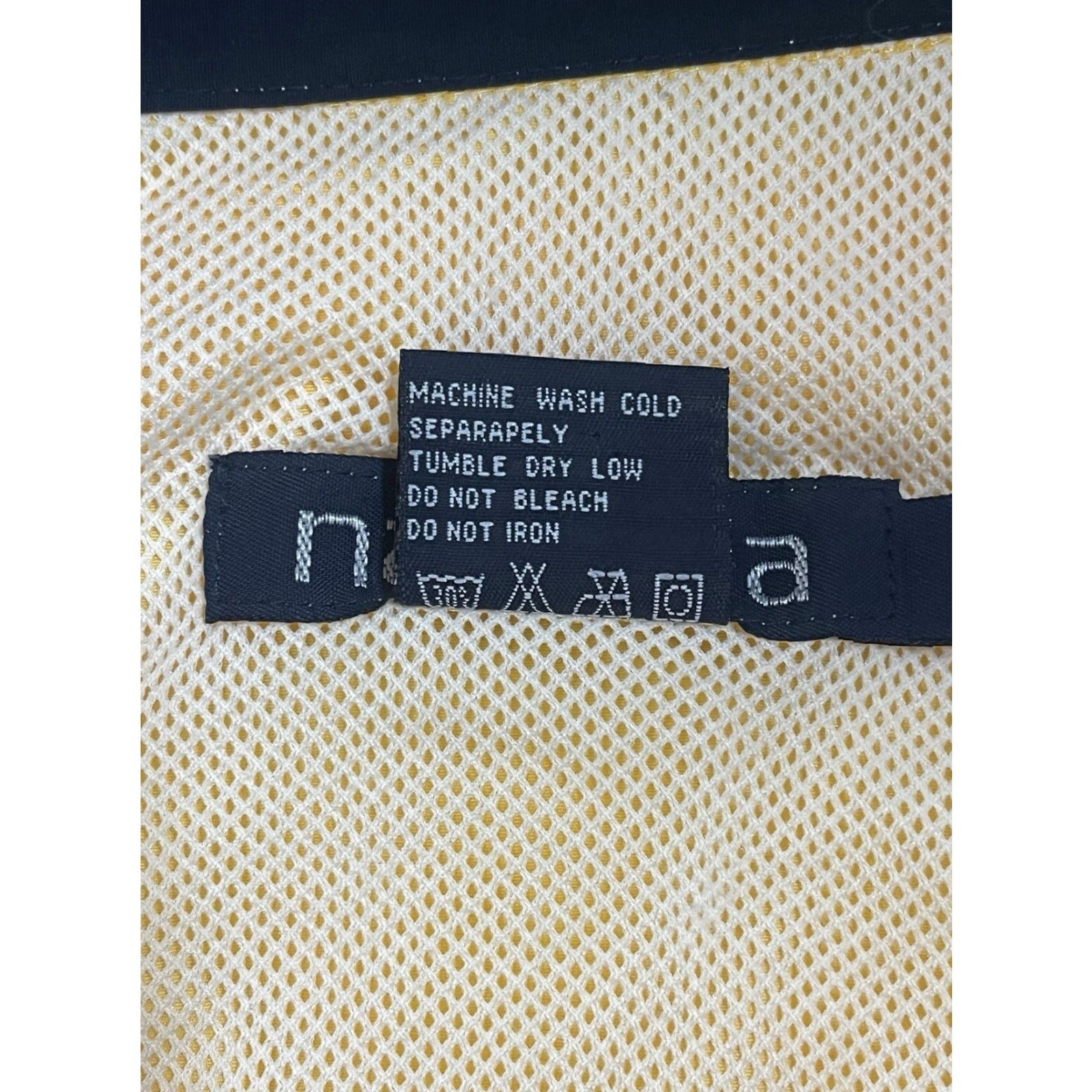 Nautica VINTAGE Nautica Jacket Mens L Yellow 90s Windbreaker Nylon Zip Logo Graphic Embroidered Chest Pocket Sailor Sailing Shirt? Size US L / EU 52-54 / 3 - 5 Thumbnail