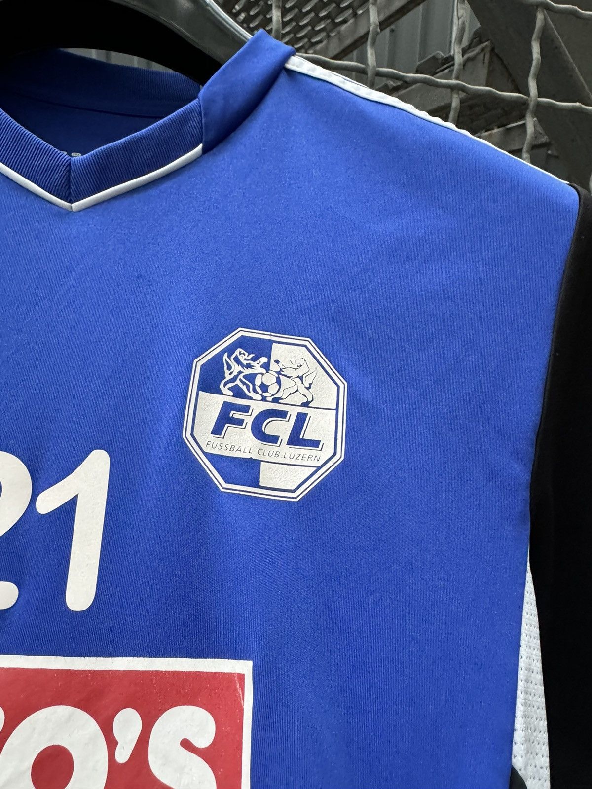 Adidas Fc Luzern Training Jersey Adidas 2010 Suisse Blokecore Size US L / EU 52-54 / 3 - 9 Thumbnail