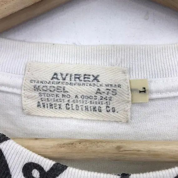 Avirex Vtg 90’ AVIREX CAROLINA Belle Airborne Tee Shirt USAAF Size US M / EU 48-50 / 2 - 5 Thumbnail