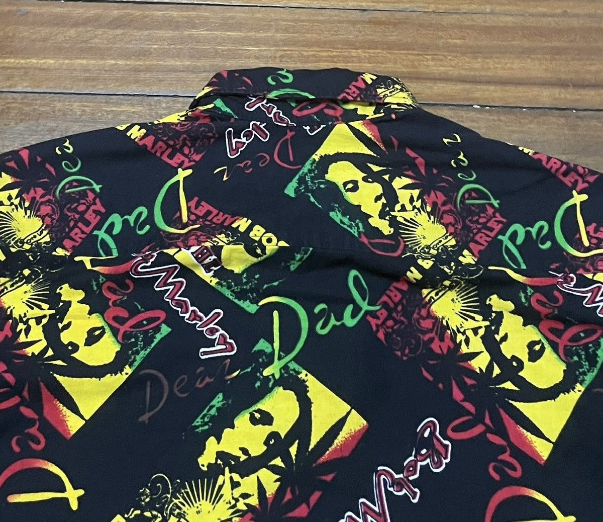 Band Tees Very Rare Vintage Singer Bob Marley Full Print Shirt 1990s Size US XL / EU 56 / 4 - 4 Thumbnail