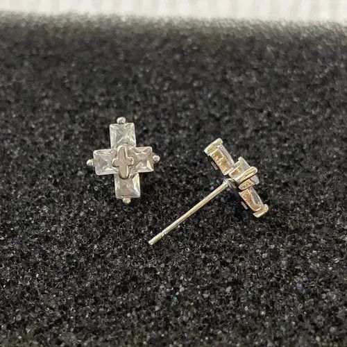 Designer × Jewelry Cross Stud Earrings for Men Women,Cross Earrings Size ONE SIZE - 3 Thumbnail