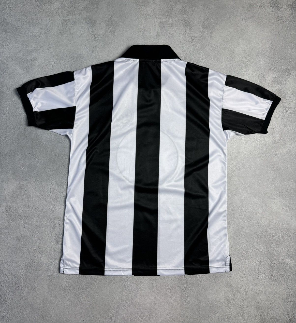 Vintage Newcastle United 1980 1983 Home Football Shirt Soccer Jersey Size US L / EU 52-54 / 3 - 2 Thumbnail