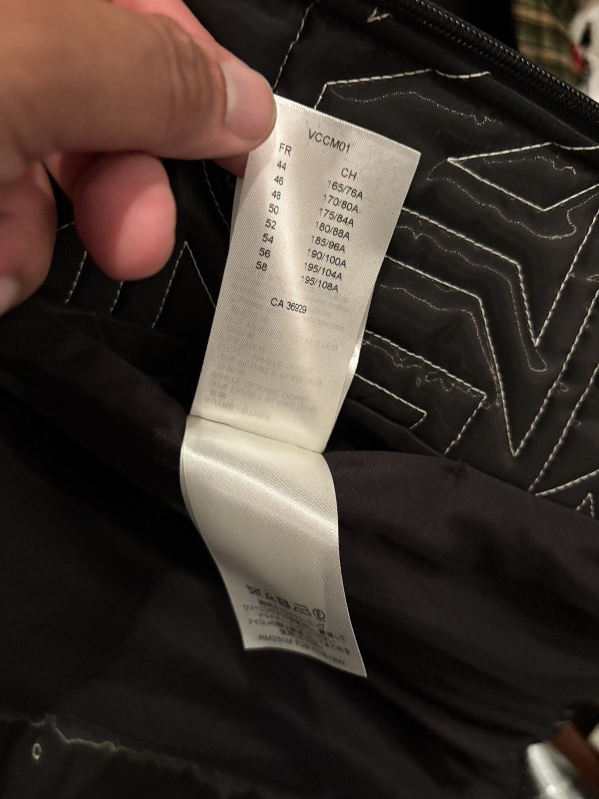 Louis Vuitton Louis Vuitton Black & White Snow 1 Capsule Puffer Jacket Size US L / EU 52-54 / 3 - 8 Thumbnail