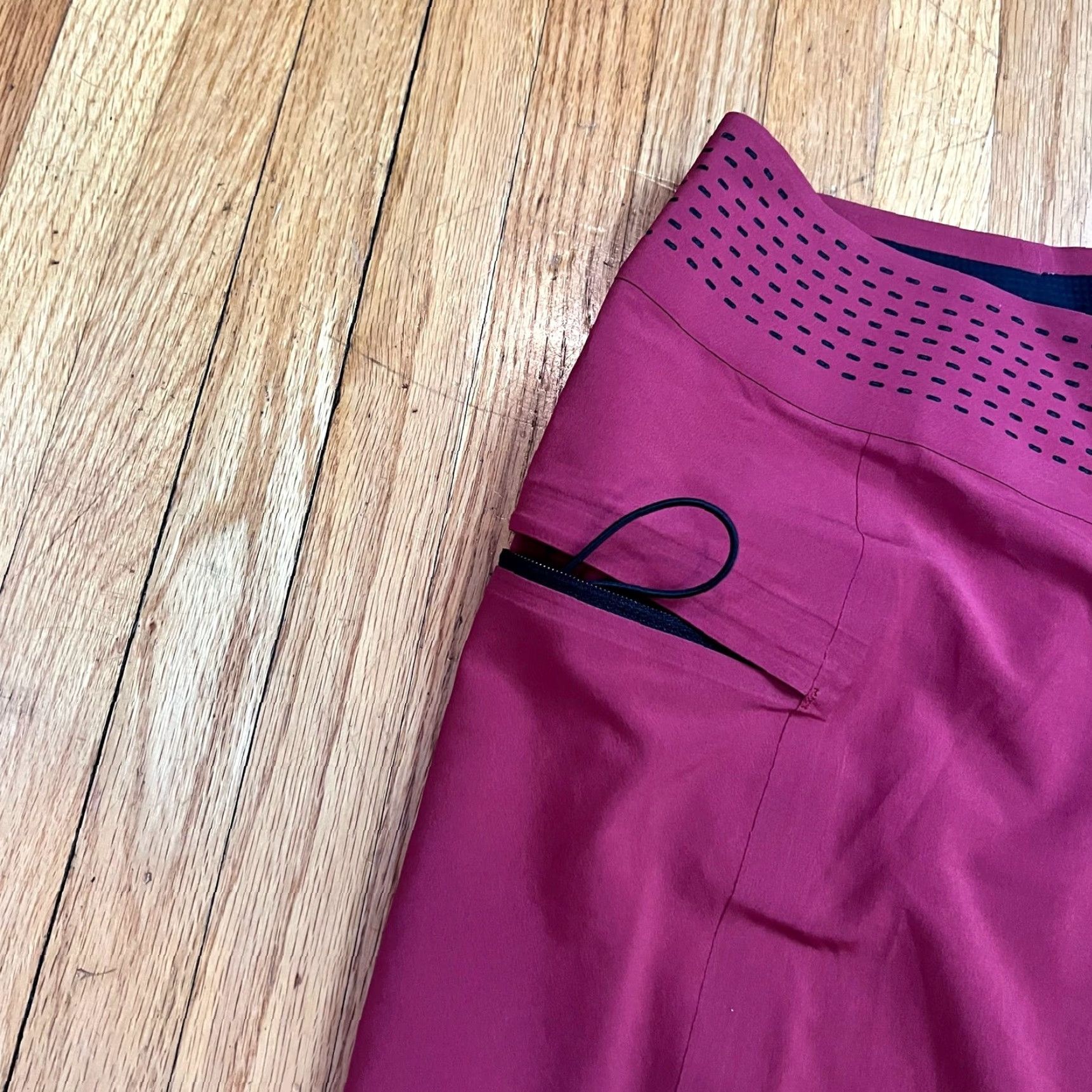Lululemon lululemon Shorts Mens 38 Current State Board Swim Hybrid Red Performance Size US 38 / EU 54 - 2 Thumbnail