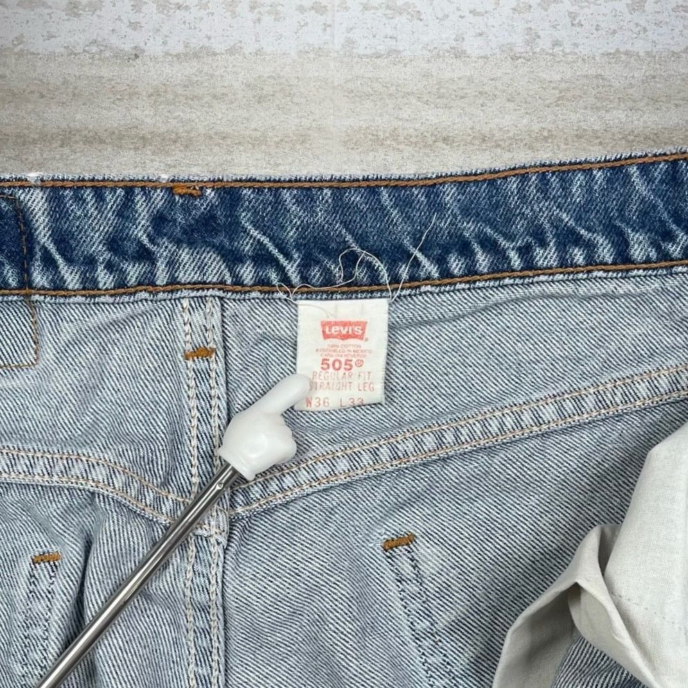 Levi's Vintage 90s Levis Jeans 505 36x33 Straight Fit Medium Wash Size US 36 / EU 52 - 5 Thumbnail