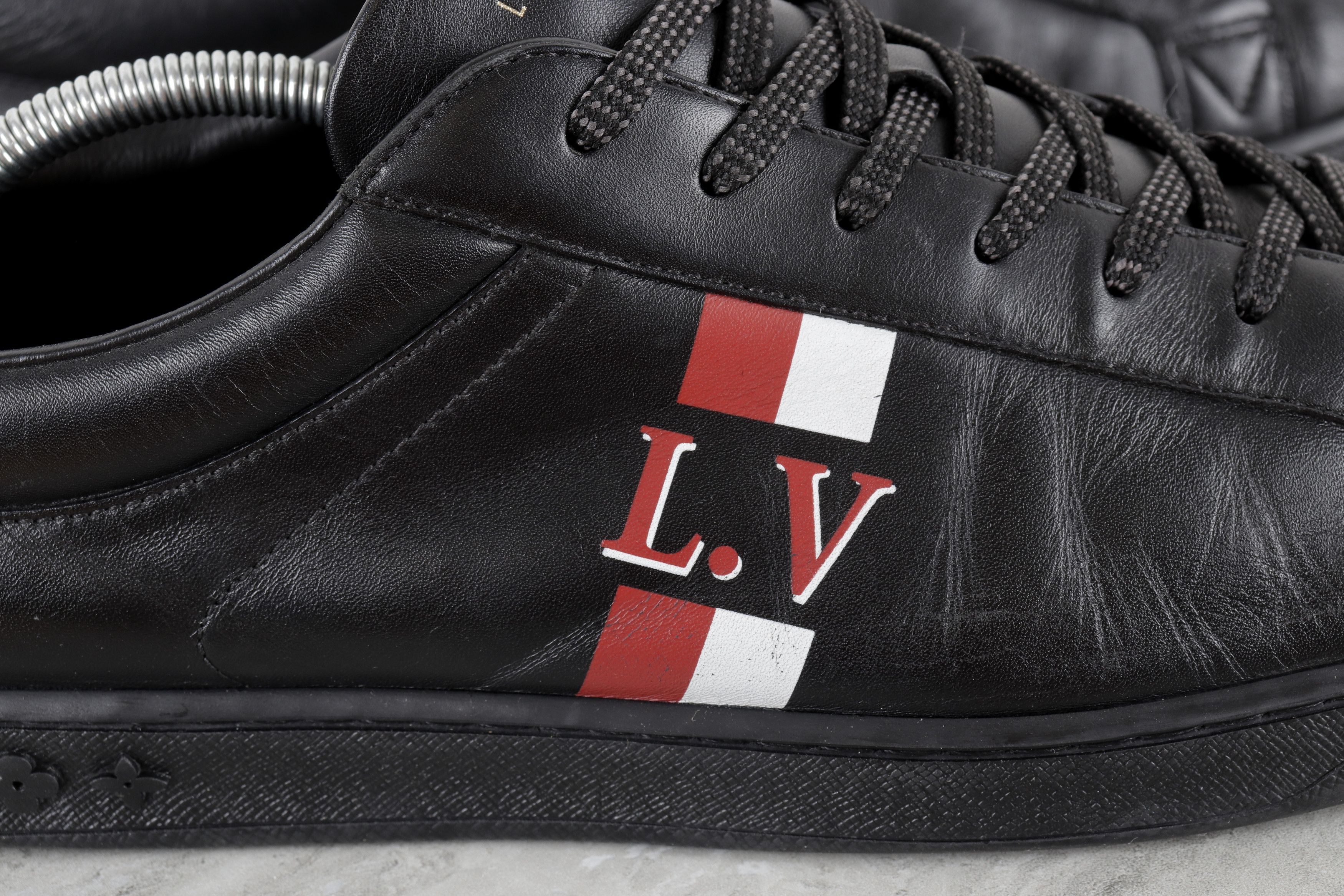 Louis Vuitton LOUIS VUITTON Black Leather Sneakers Size US 10 / EU 43 - 3 Thumbnail
