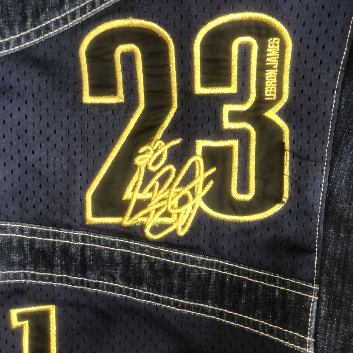 Designer × NBA × Vintage Vintage NBA Jeans Team UNK Denim est 1996 Size US 36 / EU 52 - 9 Thumbnail