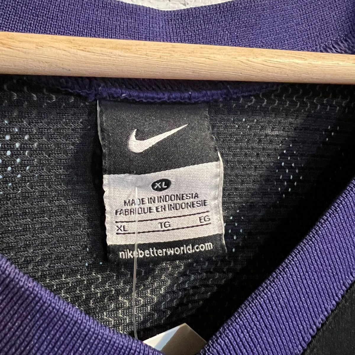 NCAA × Nike × Vintage Y2K Nike Washington Huskies Basketball Jersey Size US XL / EU 56 / 4 - 7 Thumbnail