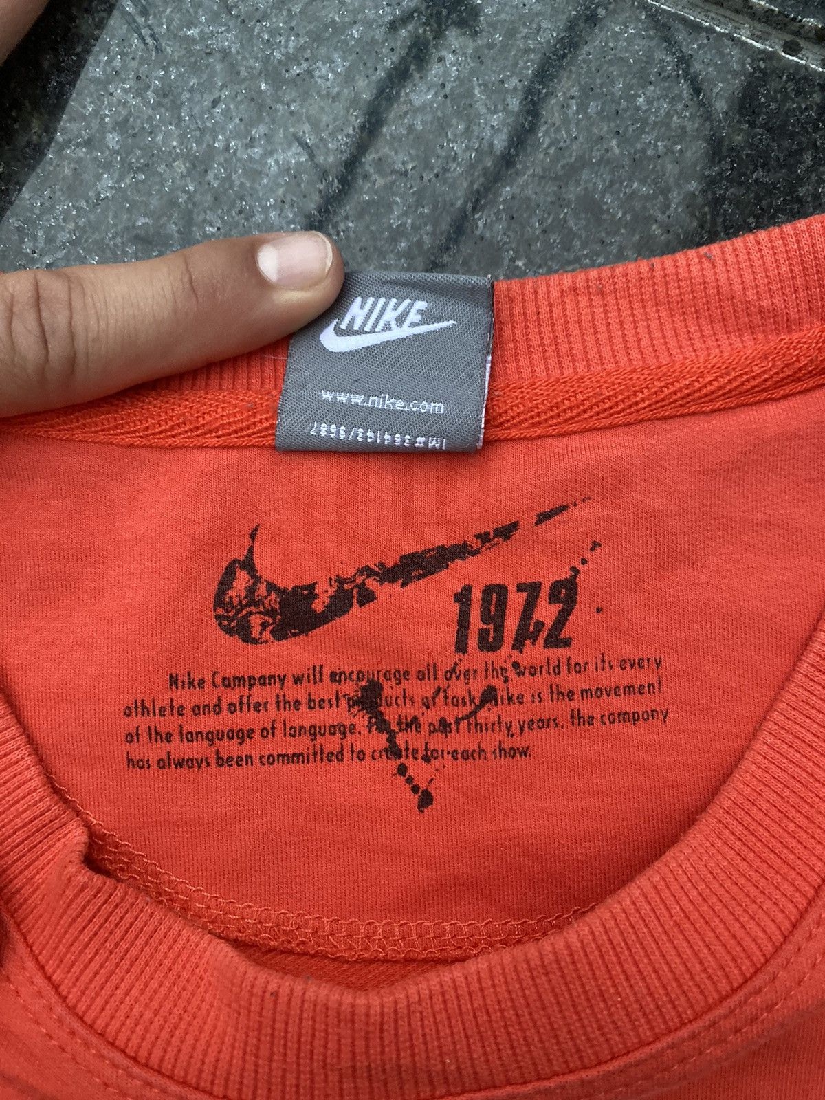 Nike × Vintage 90’s NIKE RARE BIG LOGO RETRO Y2K SWOOSH SWEATSHIRT Size US M / EU 48-50 / 2 - 7 Thumbnail