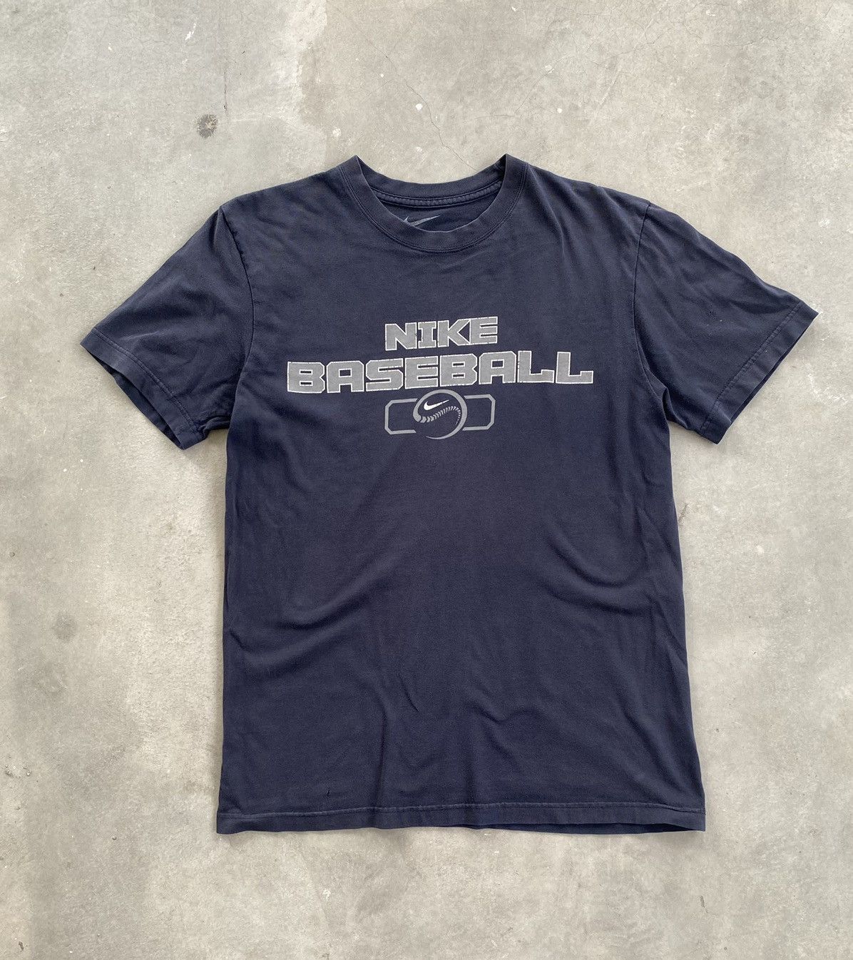 Nike × Vintage VITAGE NIKE BASEBALL SUNFADED TEE Size US M / EU 48-50 / 2 - 1 Thumbnail