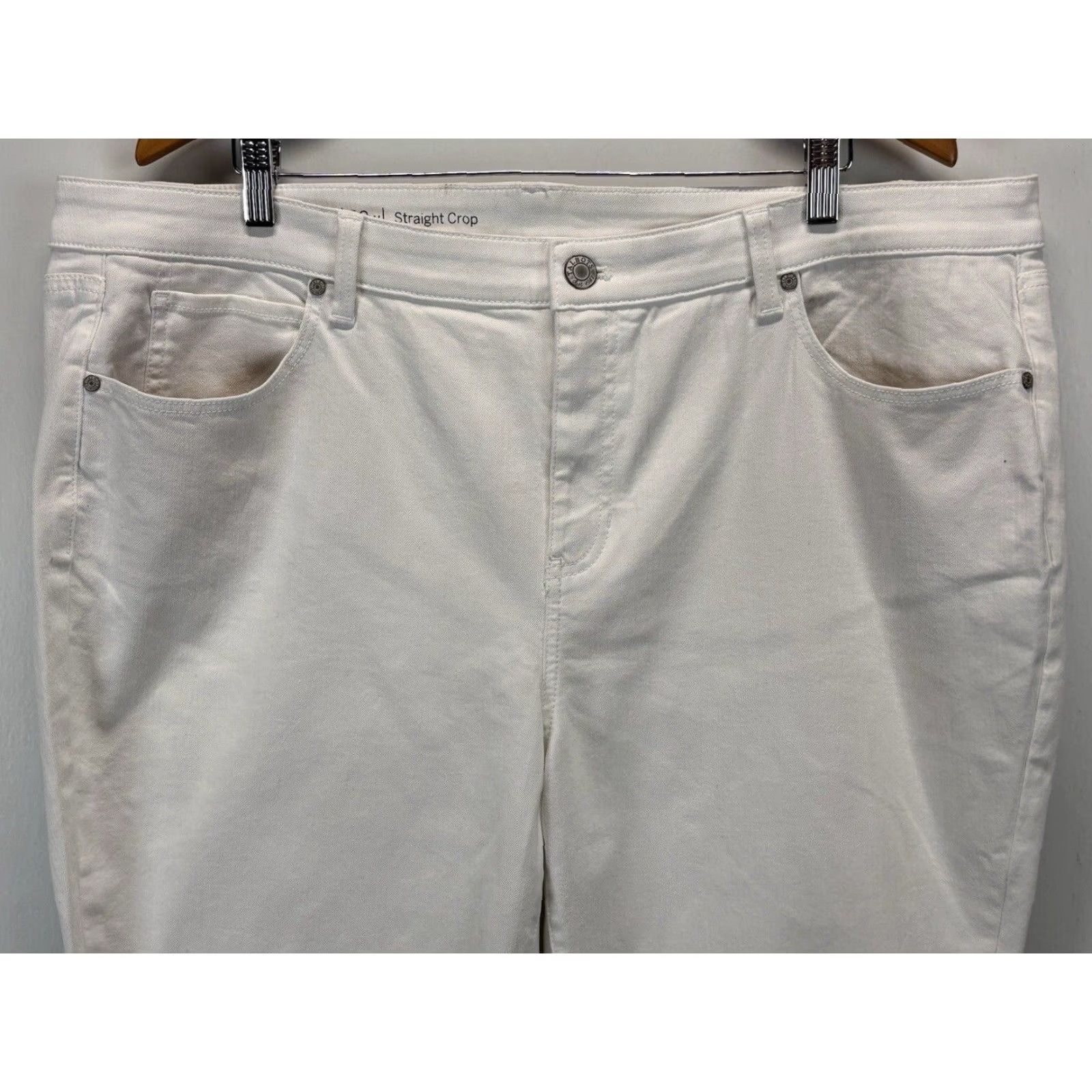 Talbots Talbots Plus 22W White Denim Straight Crop Jeans Womens Size 40" / US 18 - 2 Thumbnail
