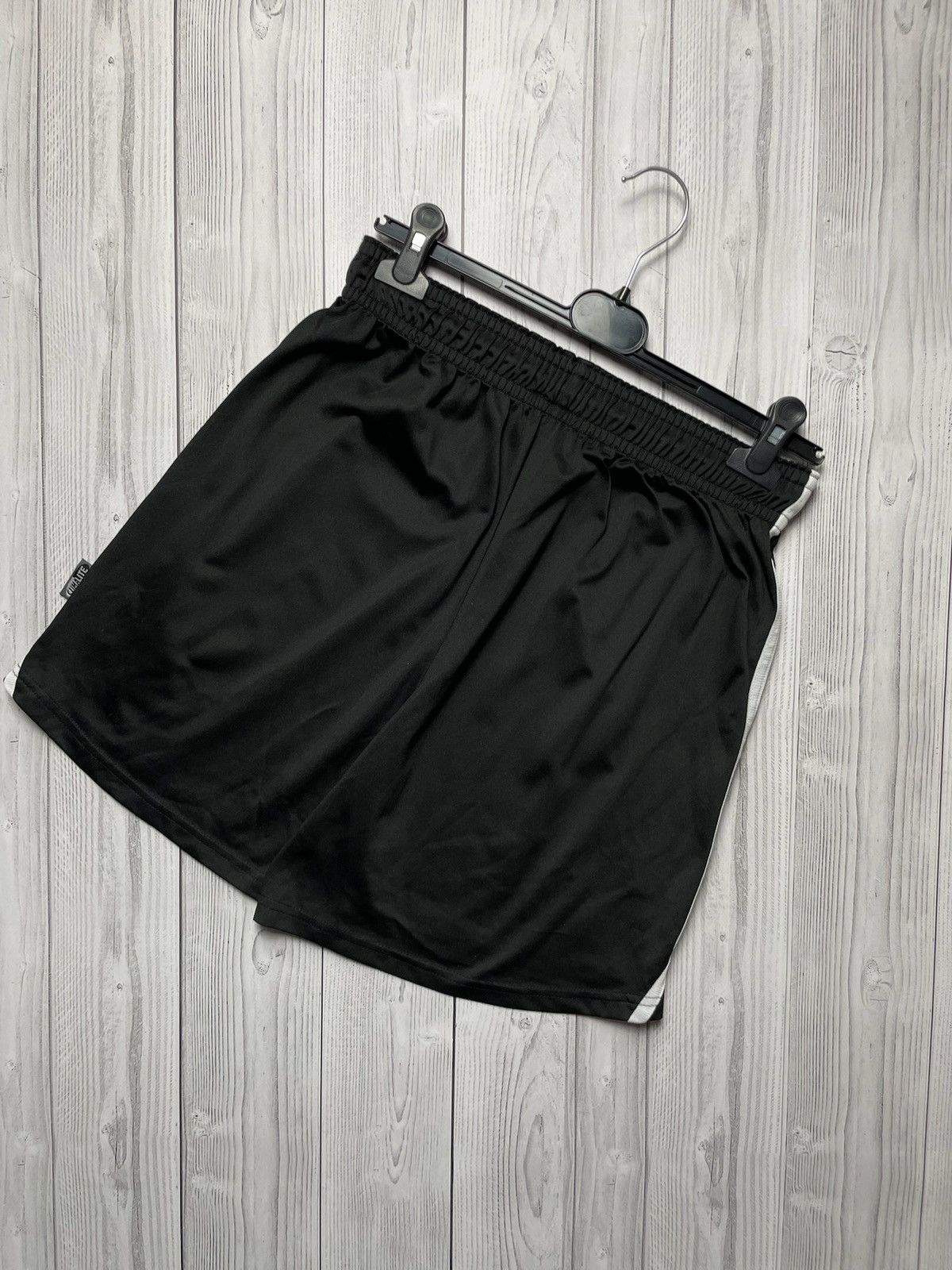 Adidas × Vintage Vintage adidas New Castle United soccer shorts size S Size US 30 / EU 46 - 5 Thumbnail