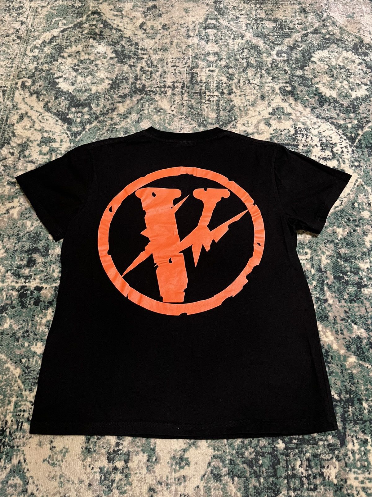 Fragment Design × Vlone Vlone Fragment Friends Tee Size US M / EU 48-50 / 2 - 2 Thumbnail