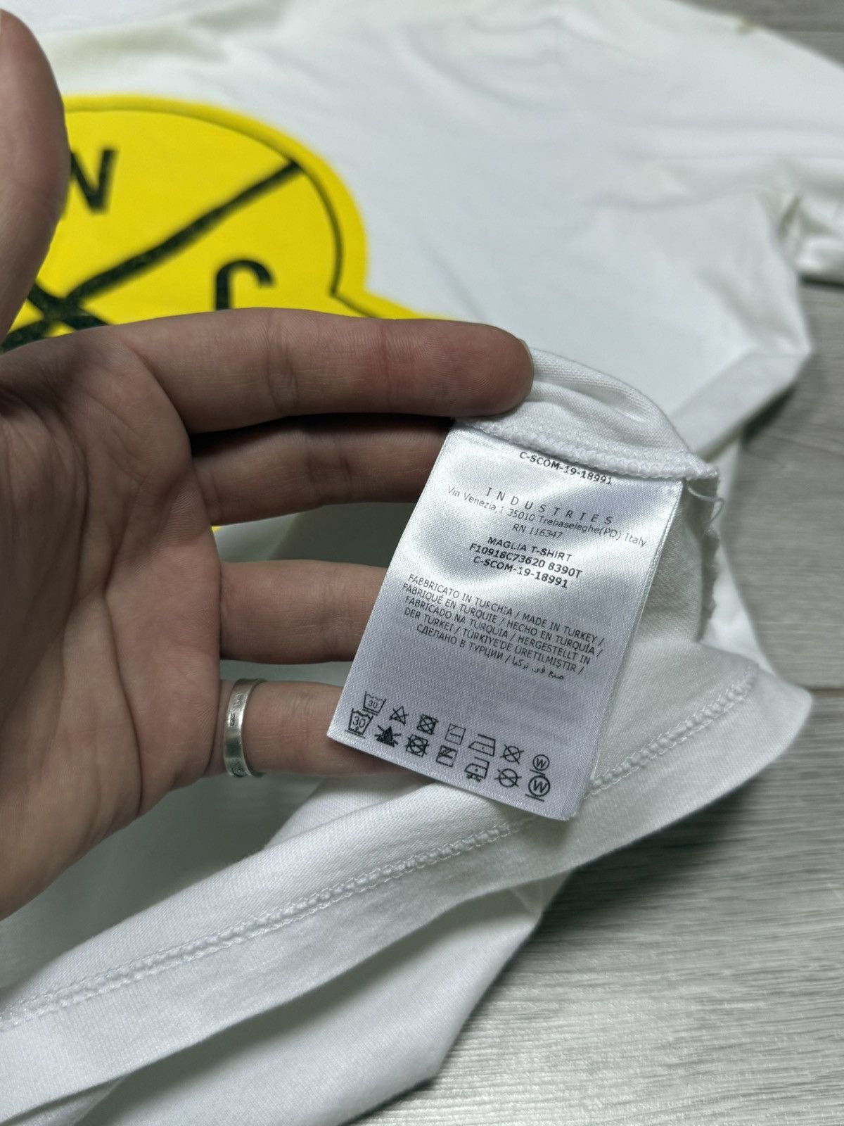 Moncler Moncler big logo print tee shirt Size US L / EU 52-54 / 3 - 7 Thumbnail