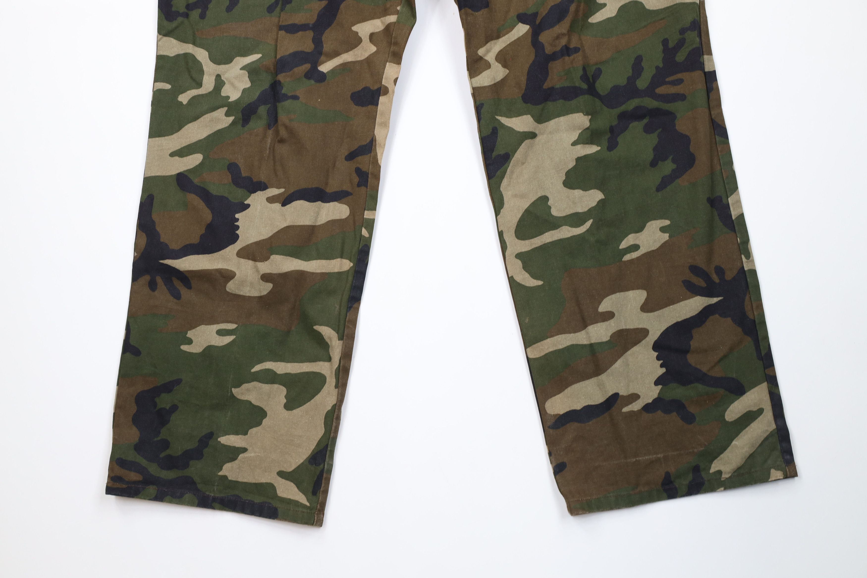 Vintage Vintage 90s Streetwear Wide Leg Utility Camouflage Pants Size US 36 / EU 52 - 4 Thumbnail