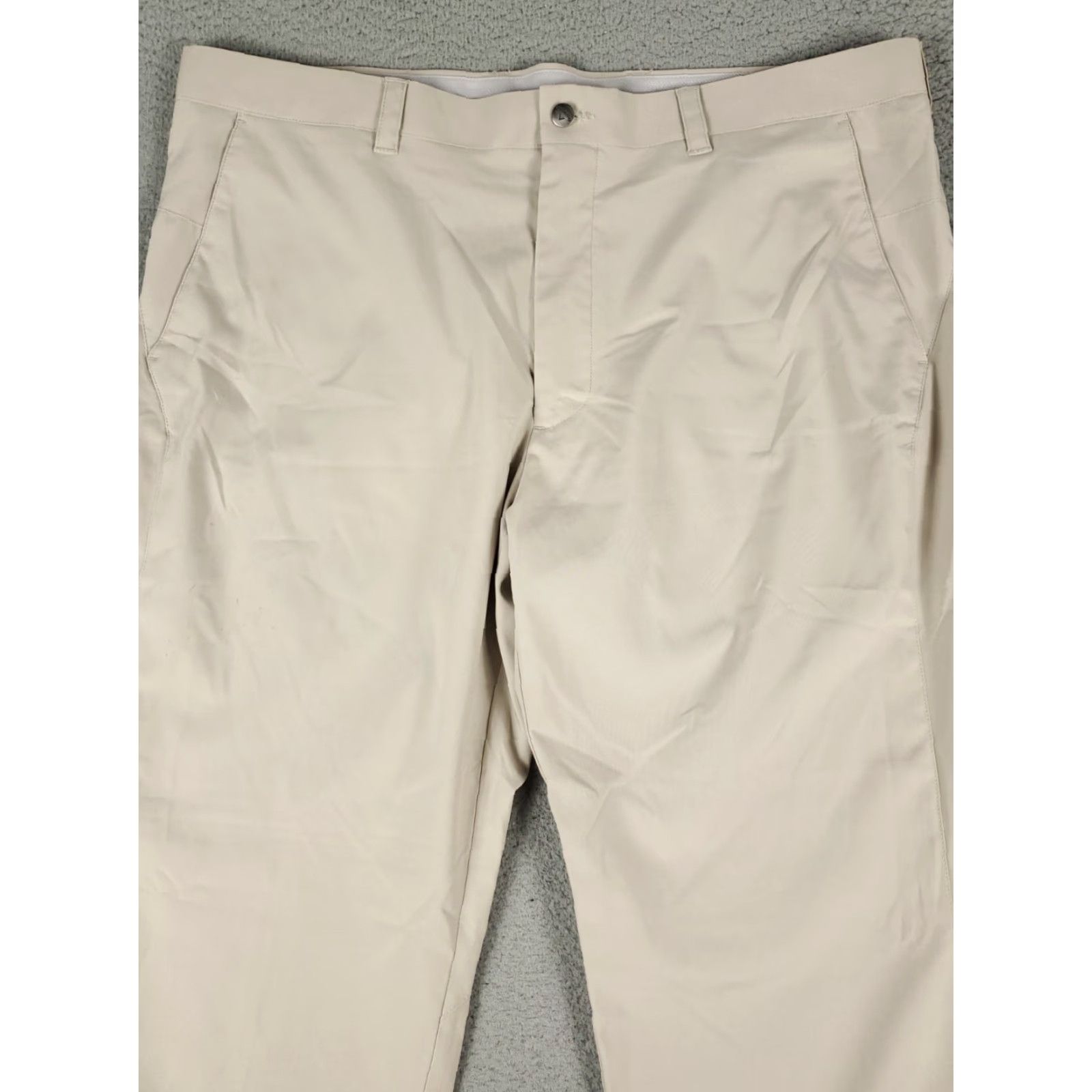 Callaway Callaway Chino Pants Mens 40x31 Beige Flat Front Golf Casual Trousers Size US 40 / EU 56 - 2 Thumbnail