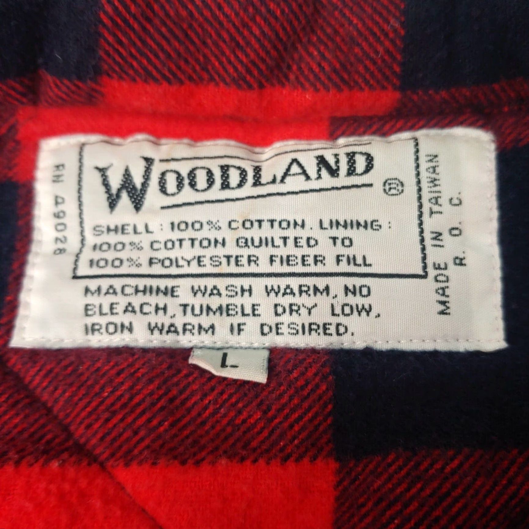 Vintage VINTAGE Woodland Vest Men L Red Buffalo Plaid Flannel Insulated Lumberjack Vest Size US L / EU 52-54 / 3 - 3 Thumbnail