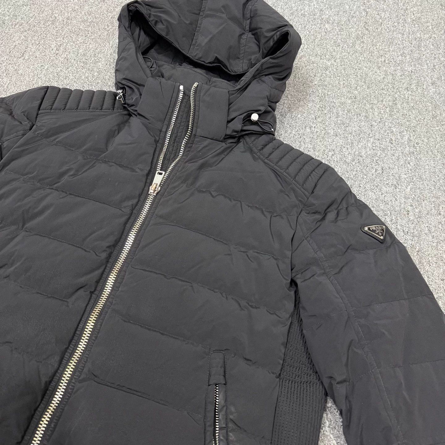 Prada Prada Black Triangle Logo Hooded Down Jacket 50 Size US M / EU 48-50 / 2 - 3 Thumbnail