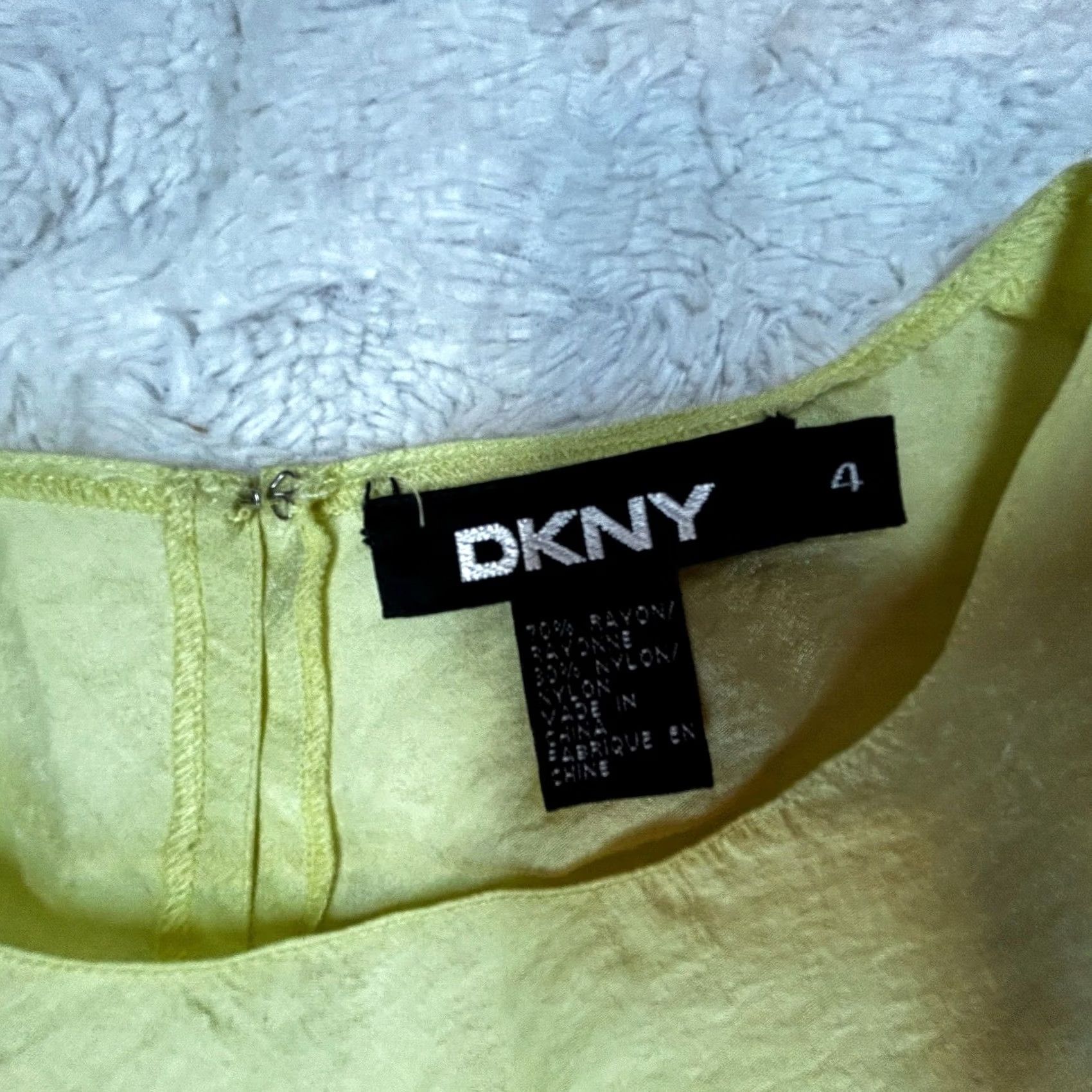 DKNY DKNY Blouse Women's Round Neck Sleeveless Yellow Size 4 Top Keyhole Back Pants Size S / US 4 / IT 40 - 3 Thumbnail