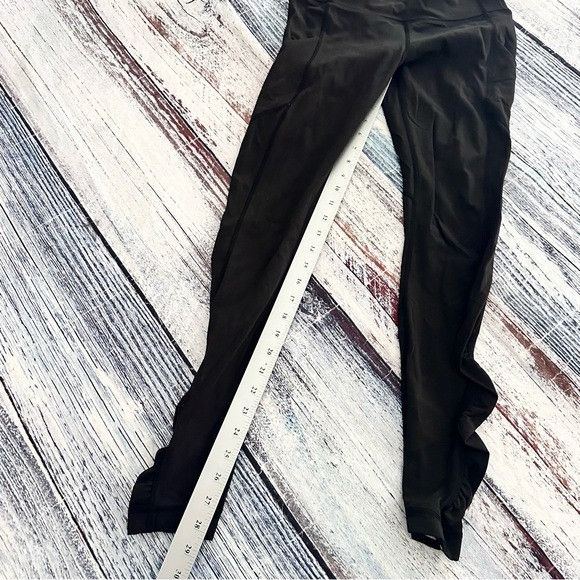 Lululemon LULULEMON Speed Tight III Ruched Ankle Black Full Legging Po Size 28" / US 6 / IT 42 - 9 Thumbnail
