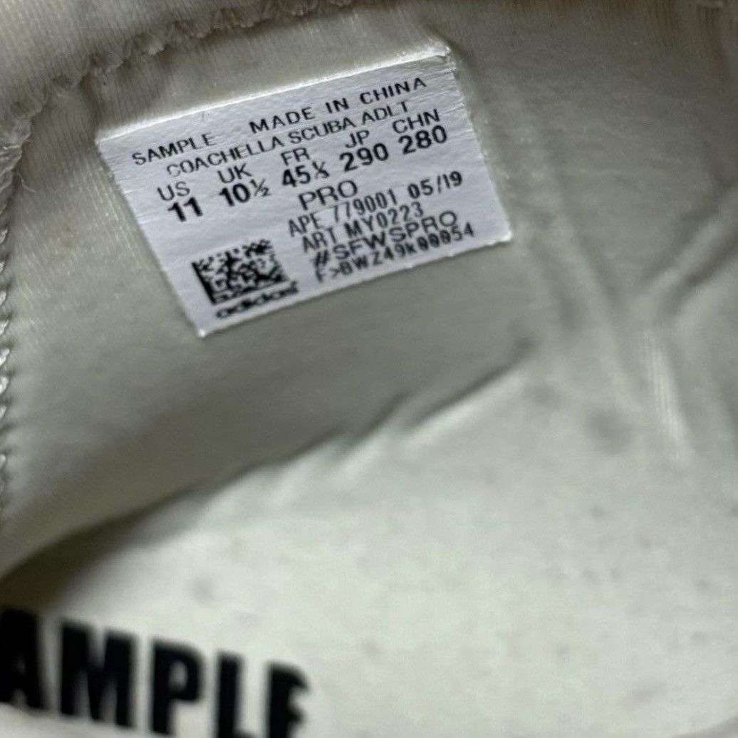 Adidas × Kanye West YEEZY SCUBA BOOT WHITE 2019 SAMPLE MADE BY ADIDAS Size US 11 / EU 44 - 5 Thumbnail