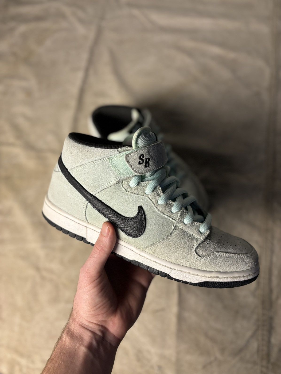image of Nike Sb Dunk Mid Crystal Ice 9Us Shoes in Green, Men's
