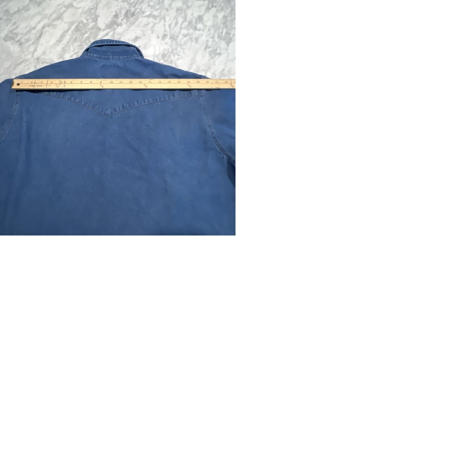 Wrangler VINTAGE Wrangler Pearl Snap Western Shirt Men’s 17-36 Regular Fit Long Tails Denim Blue Cotton Pocket Embroidered Collared Cowboy Shirt Mens Size US XL / EU 56 / 4 - 9 Thumbnail
