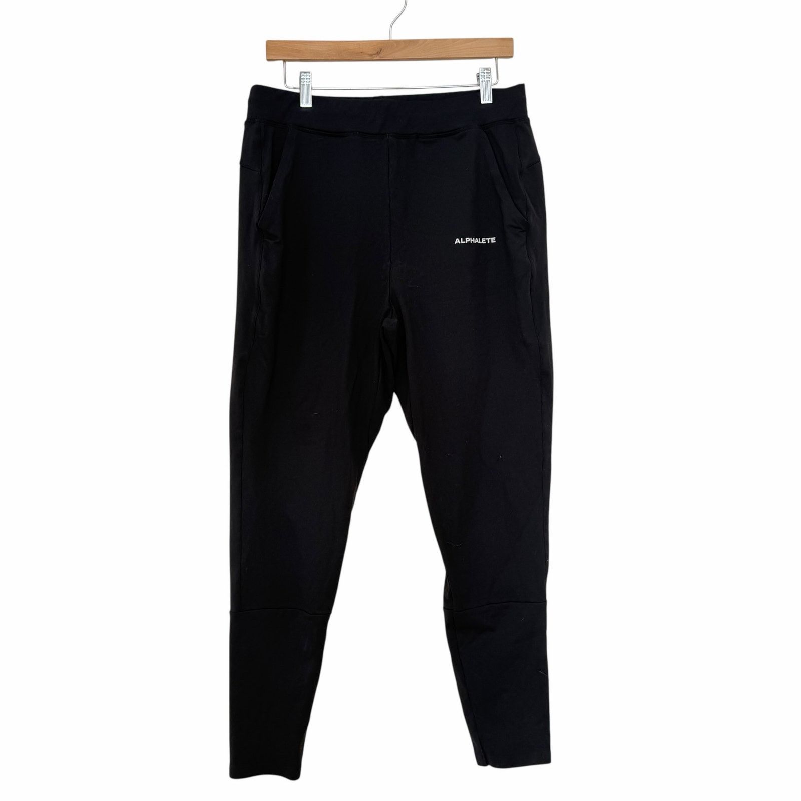 Alphalete Athletics Alphalete Black Joggers Sz L Size US 29 - 1 Thumbnail