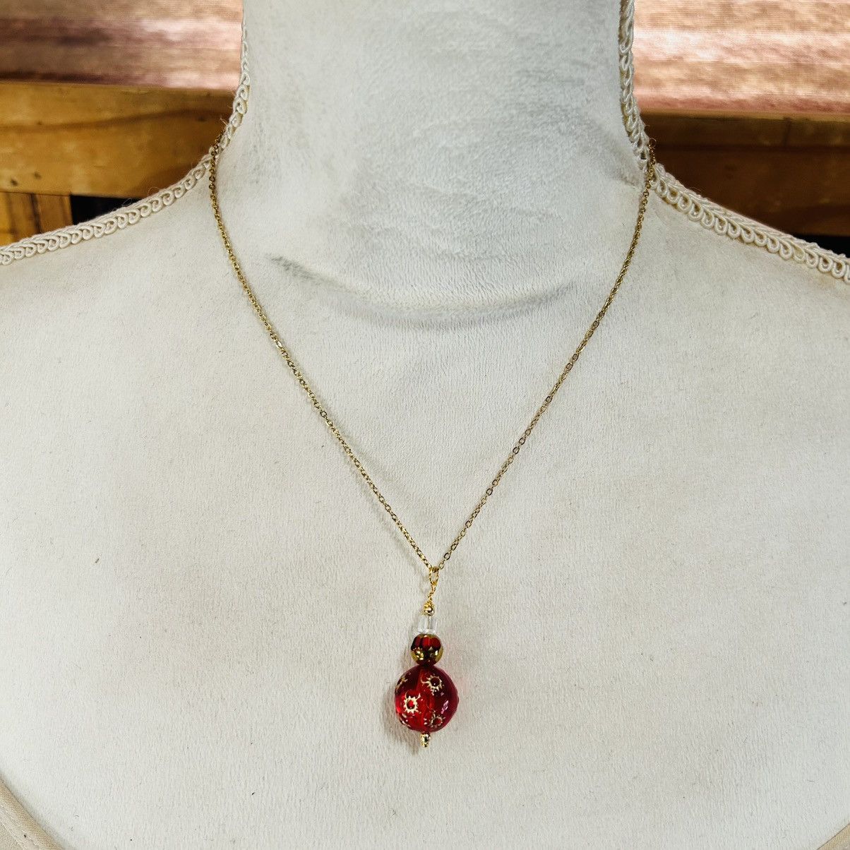 Handmade Handcrafted elegant glass beaded pendant on chain necklace Size ONE SIZE - 3 Thumbnail