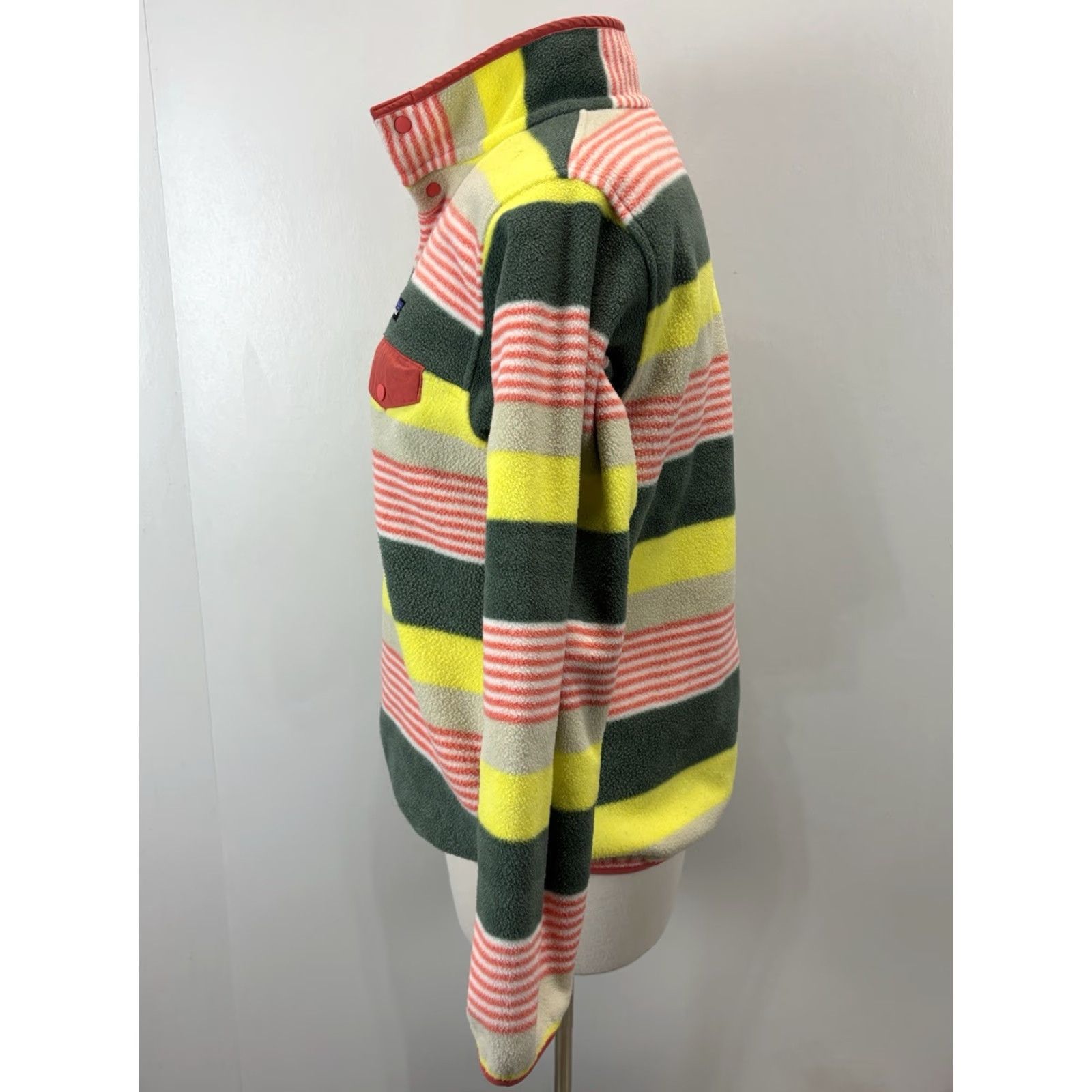 Patagonia Patagonia Synchilla Snap T Fleece Jacket Women’s Medium Stripe Pink Green Size M / US 6-8 / IT 42-44 - 2 Thumbnail