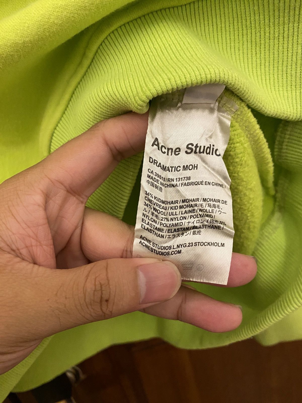 Acne Studios Acnestudios sweatshirt dramatic moh Size US M / EU 48-50 / 2 - 5 Thumbnail