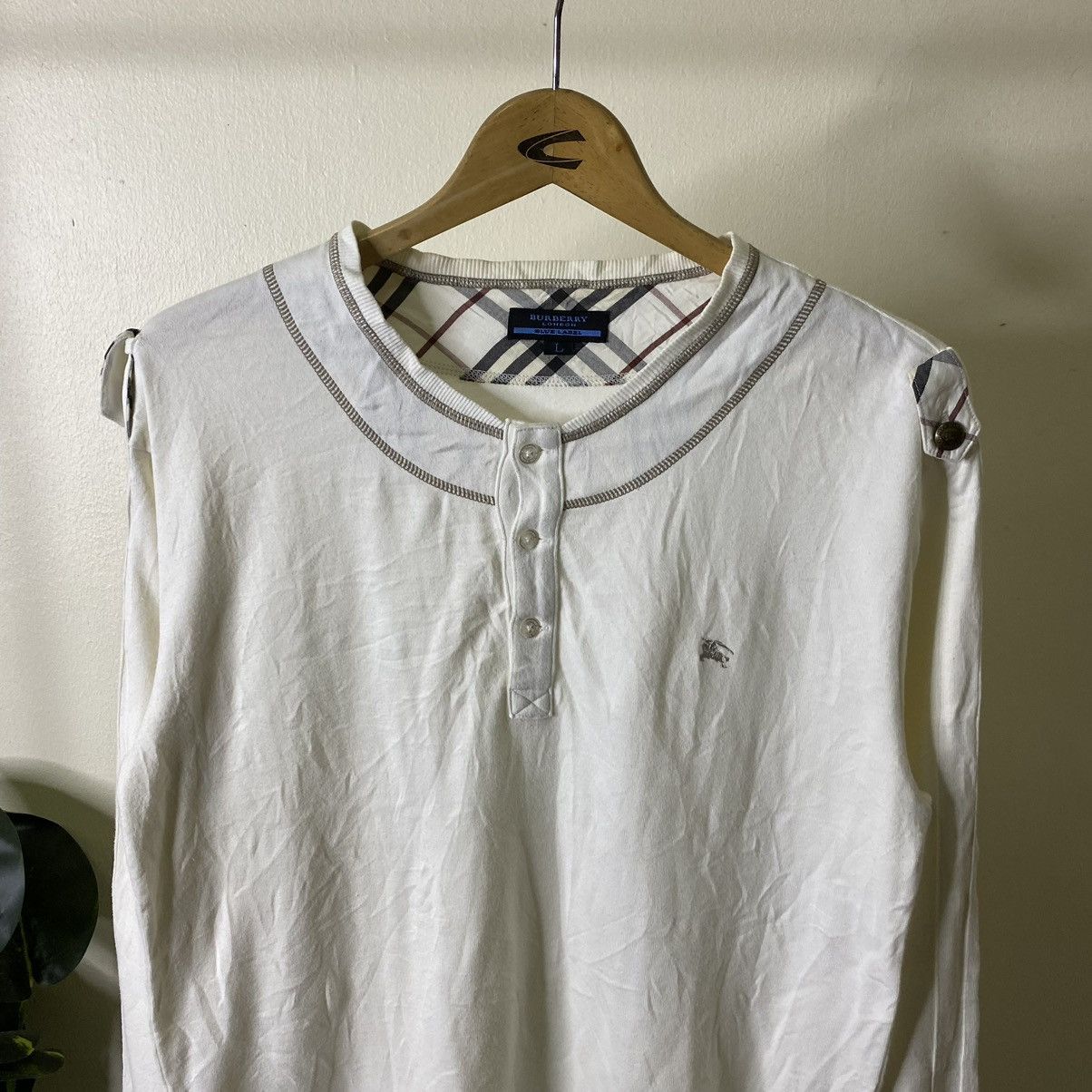 Burberry Burberry London Blue Label Quarter Button LS Tee Size US L / EU 52-54 / 3 - 2 Thumbnail