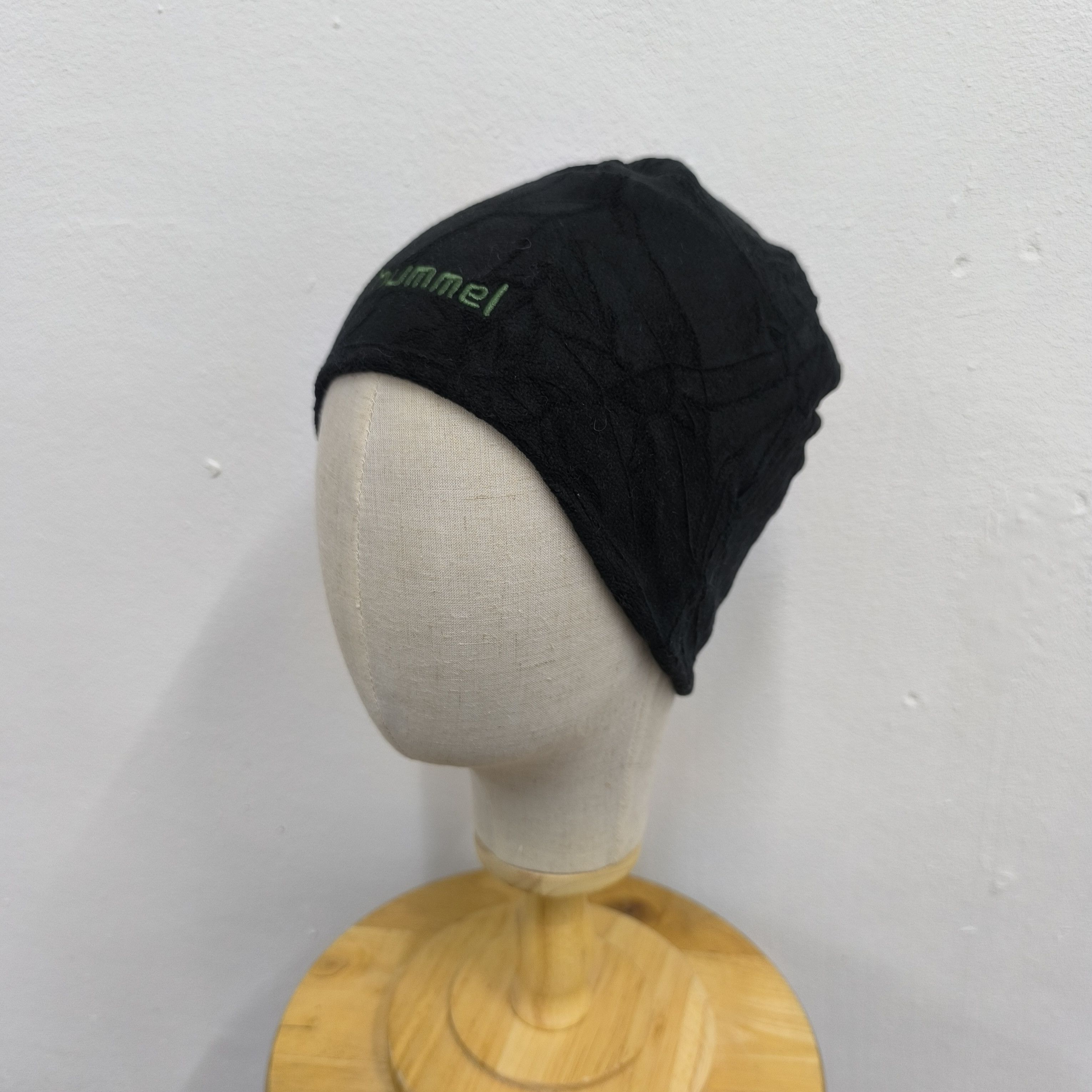 Hummel 🌟Hummel spellout pull on reversible beanie hat Size ONE SIZE - 4 Thumbnail
