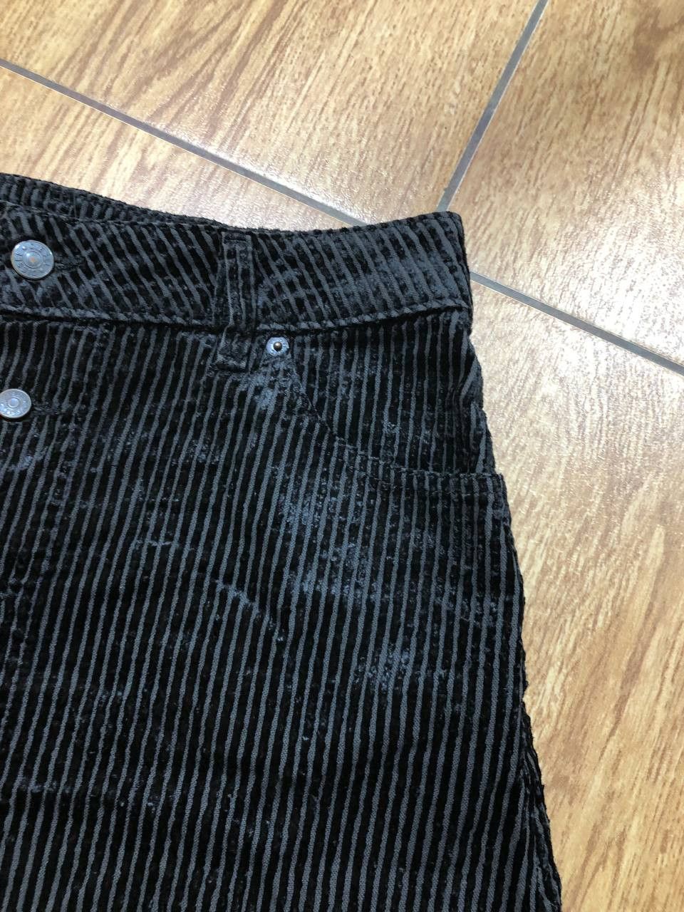 Diesel vintage Diesel 90s black corduroy velvet button up skirt Size 27" / US 4 / IT 40 - 12 Thumbnail